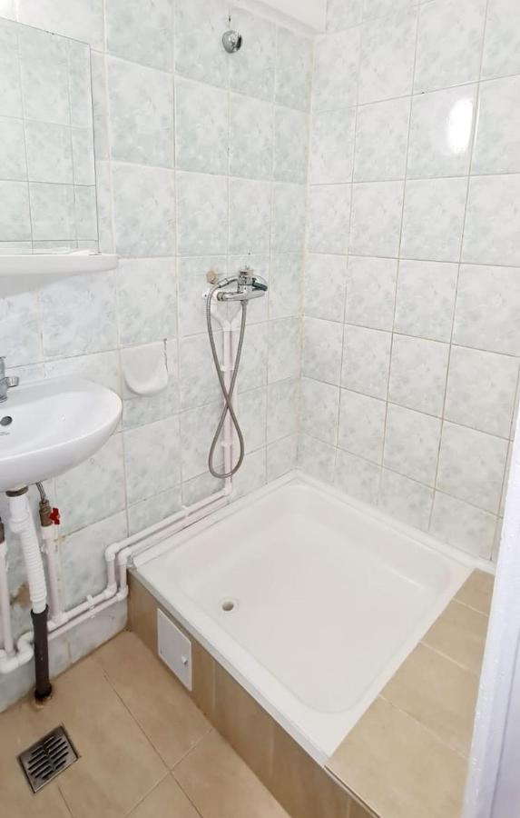 יאשי Hotel Victoria מראה חיצוני תמונה